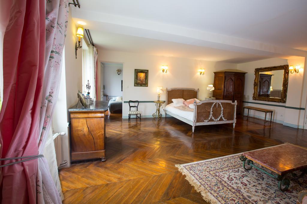 Bed and Breakfast Chateau De La Madeleine Pressagny-lʼOrgeuilleux Exterior foto