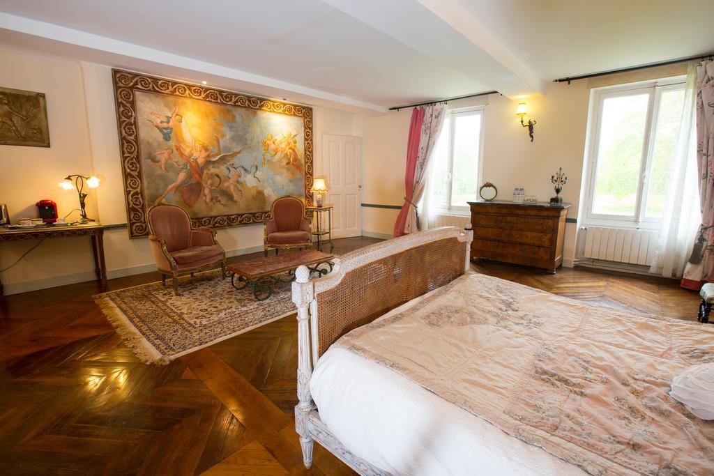Bed and Breakfast Chateau De La Madeleine Pressagny-lʼOrgeuilleux Exterior foto